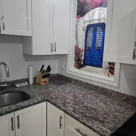 Suitestay Apartment *