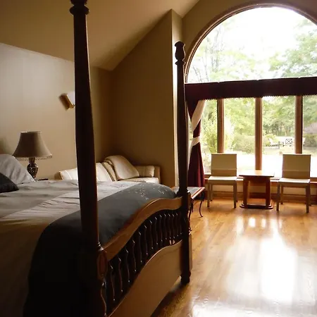 Country View Manor Ottawa