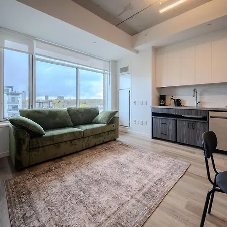 In The Heart Of Westboro Apartment *