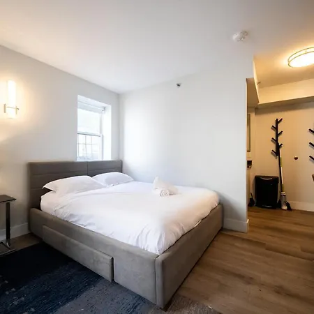 Modern In The Heart Of Apartment Ottawa