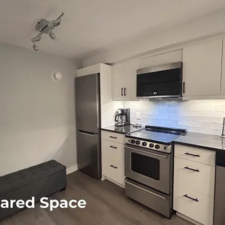 Downtown 5 Mins To U Apartment *