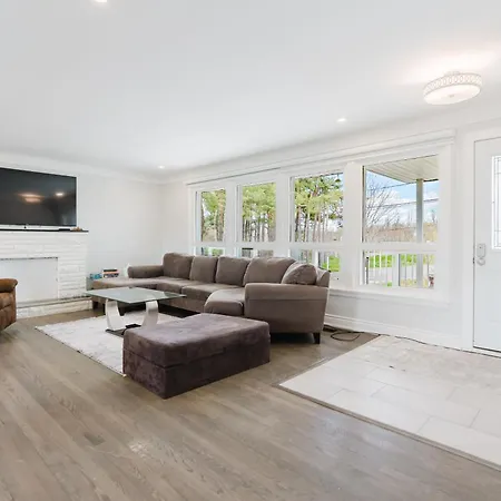 Beautiful Single Family In Ottawa