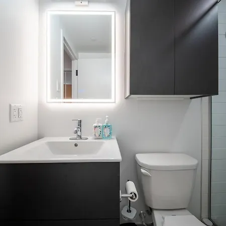 Apartment In The Heart Of Westboro