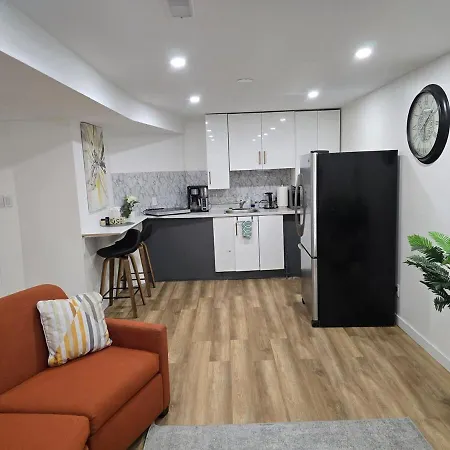 Apartment Elegant Basement In Barrhaven, Ottawa