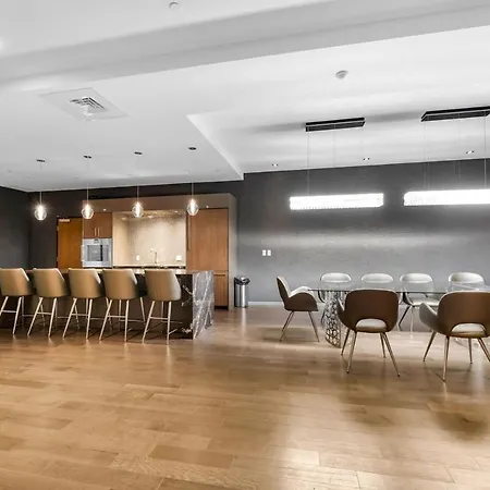 Executive With Parking Dt Ottawa
