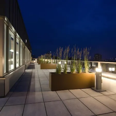 Apartment In The Heart Of Westboro *
