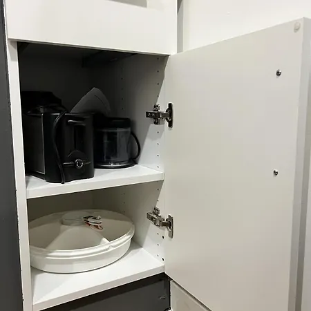 Apartment Elegant Basement In Barrhaven,