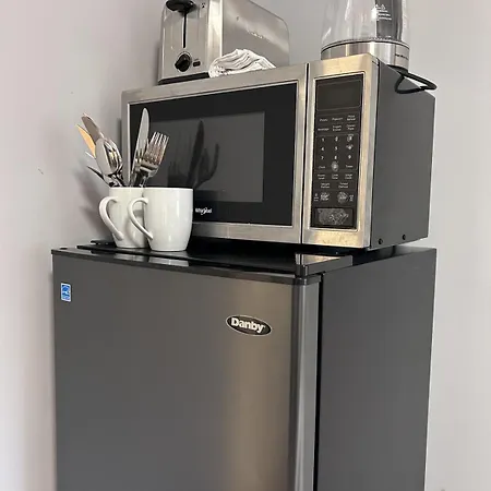 Apartment Downtown 5 Mins To U *