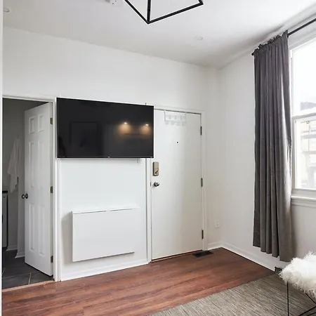 Parking Included- In The Heart Of Apartment