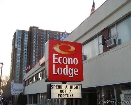 Lodge Econo Downtown Ottawa