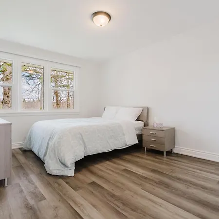 Beautiful Single Family In Apartment