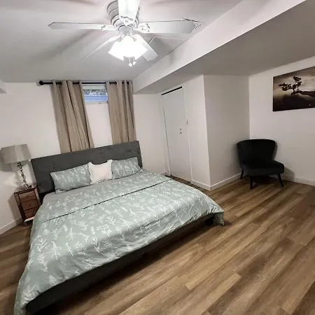 Apartment Elegant Basement In Barrhaven, Ottawa