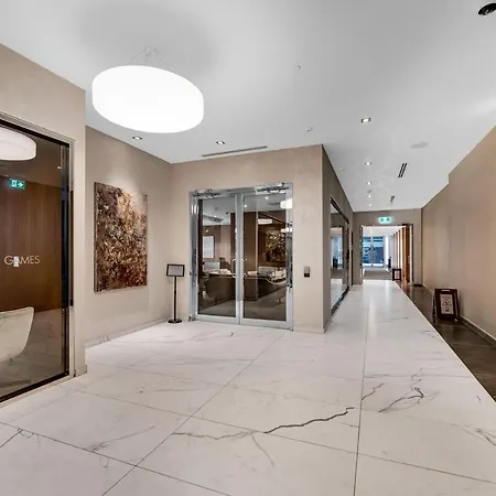 Apartment Executive With Parking Dt