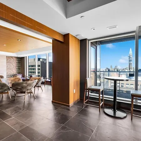 Executive With Parking Dt Apartment Ottawa
