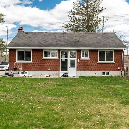 Beautiful Single Family In Apartment