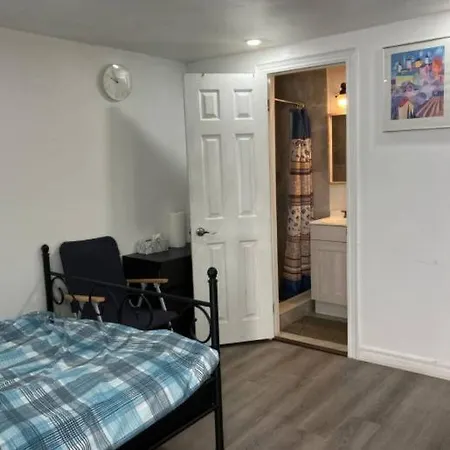 Ideal Monthly Entire Unit 2 Bd 1bh Free Parking Lowertown Apartment