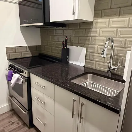 Cozy 1br Unit Steps To Uottawa Ottawa