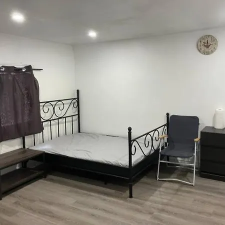Ideal Monthly Entire Unit 2 Bd 1bh Free Parking Lowertown Apartment