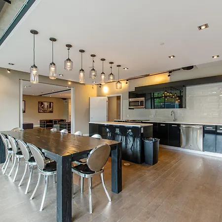Furnished Short Term Sept 8 To Sept 30 Vancouver 2 Bedrooms 1 Bath Apartment Ottawa