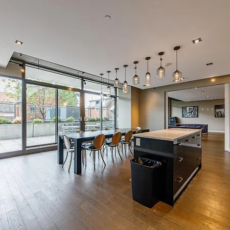 Apartment Furnished Short Term Sept 8 To Sept 30 Vancouver 2 Bedrooms 1 Bath Ottawa