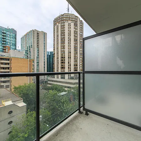 Apartment Furnished Short Term Sept 8 To Sept 30 Vancouver 2 Bedrooms 1 Bath Ottawa