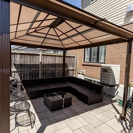 Favour Homes Guest house Ottawa
