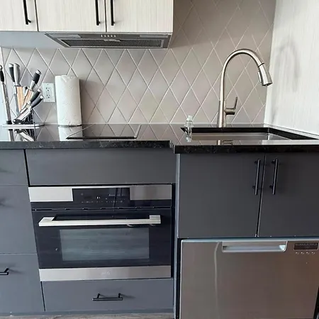 Apartment Modern 1br In Beechwood Village