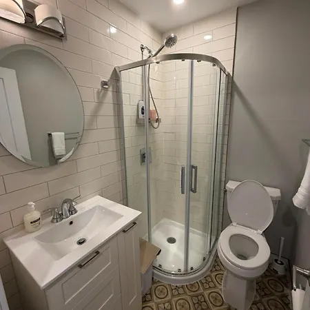 Apartment Modern 1br In Beechwood Village