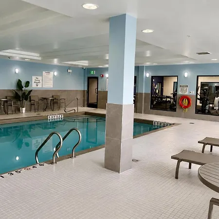 Hotel Express & West - Nepean By Ihg 2*
