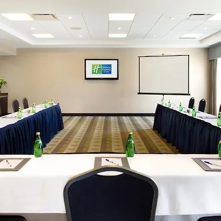 Express & West - Nepean By Ihg 2* Ottawa