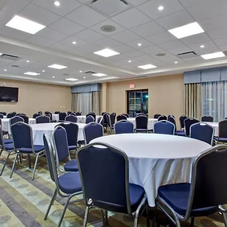 Express & West - Nepean By Ihg Hotel 2*
