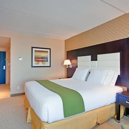 Express & West - Nepean By Ihg Hotel 2*