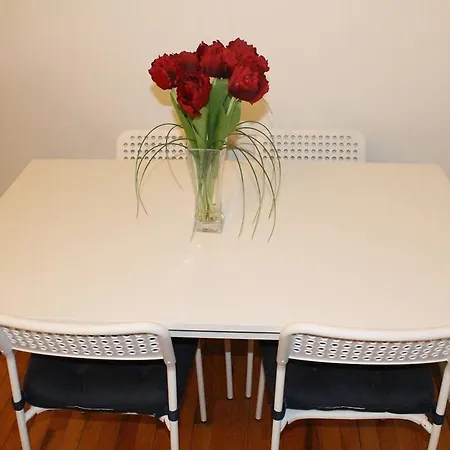 Adib - 362 Friel St, Unit 2 Apartment *