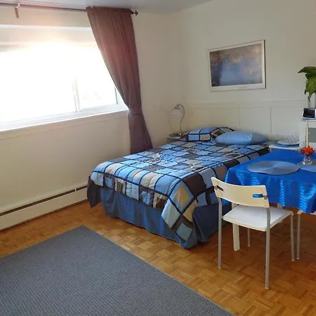 Adib - 2448 Carling Ave, Unit 107