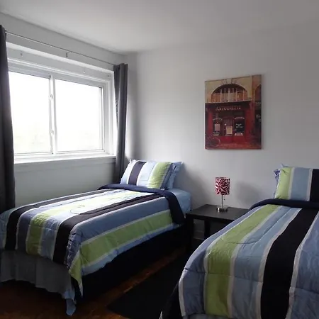 Adib - 2448 Carling Ave, Unit 300 Apartment