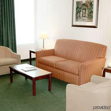 Hampton By Hilton Hotel