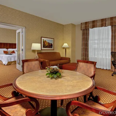 Hotel Hilton Garden Airport Ottawa