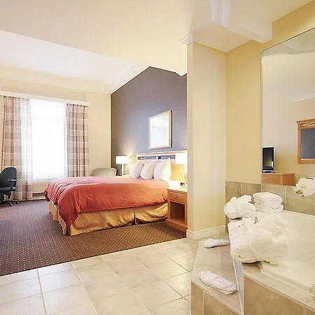 Hotel Fairfield & By Marriott Kanata Ottawa
