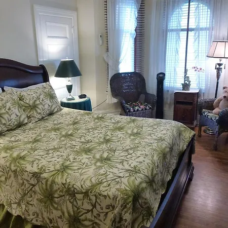 Bed & Breakfast King Edward 4*