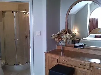 Country View Manor Ottawa