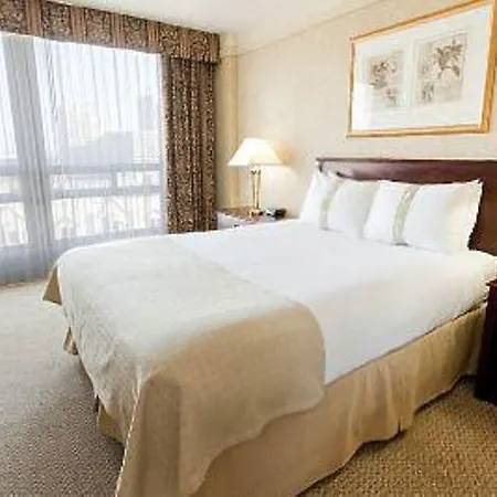 Hotel & Ottawa-downtown