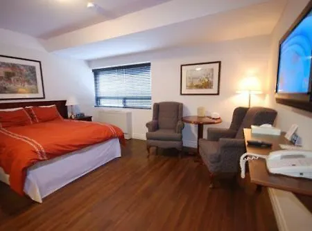 Hotel Embassy West 3*