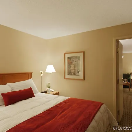 East By Ihg Hotel Ottawa
