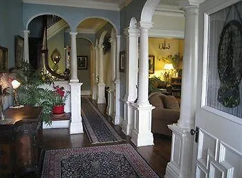King Edward 4* Ottawa