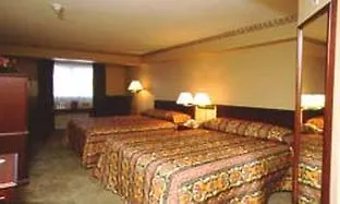 Travelodge By Wyndham West Hotel Ottawa