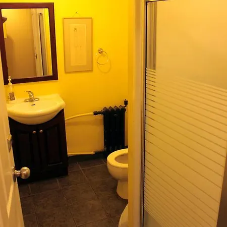 Backpackers * Ottawa