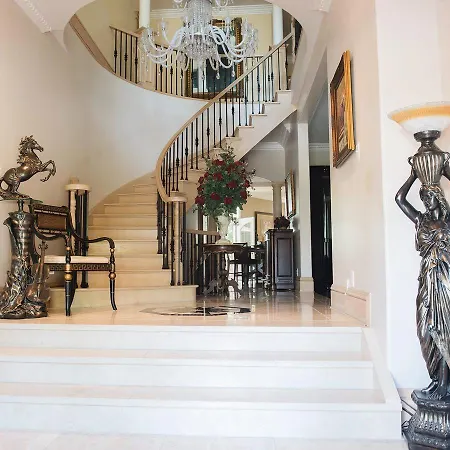 Jstlikehome - Luxury Mansion & Guest house Ottawa