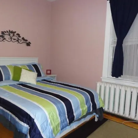 Adib - 362 Friel St, Unit 2 Ottawa