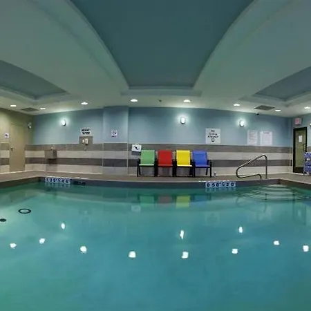 Express & West - Nepean By Ihg Hotel