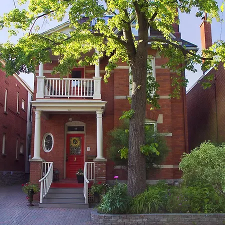 Glencree House Bed & Breakfast Ottawa